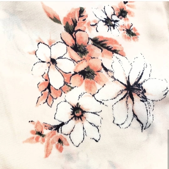 Forever 21 Crop - Picture 4 of 5